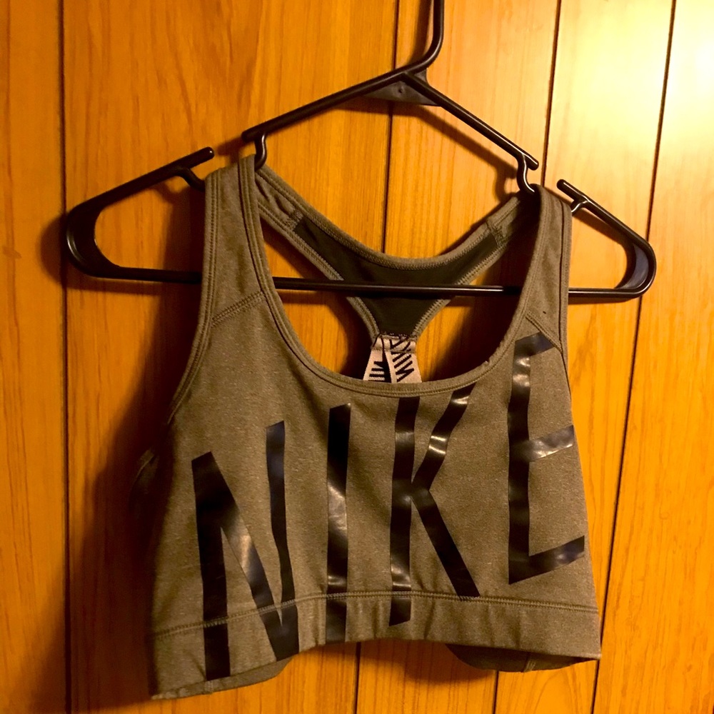 Women’s Nike Dri-Fit Sports Bra!